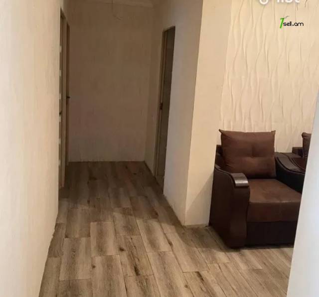 3 սենյականոց բնակարան Վիլնյուսի փողոցում, 100 քմ, 1/9 հարկ, կապիտալ վերանորոգված