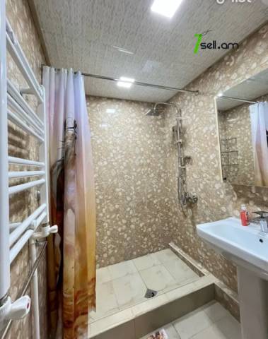 3 սենյականոց բնակարան, Ohanov St, 80 ք.մ., 2 սանհանգույց, 2/14 հարկ, կապիտալ վերանորոգված