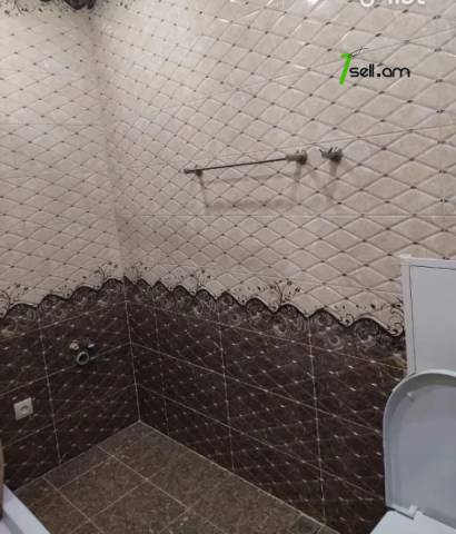 2 սենյականոց բնակարան Վիլնյուսի փողոցում, 63 ք.մ., 3/9 հարկ, կապիտալ վերանորոգված