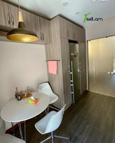 4 սենյականոց բնակարան նորակառույց շենքում Լվովյան փողոցում, 116 քմ, 3/8 հարկ, 2 սանհանգույց