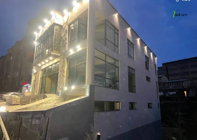 Առևտրային տարածք Կարապետ Ուլնեցու փողոցում Քանաքեռ Զեյթունում, 1360 քմ