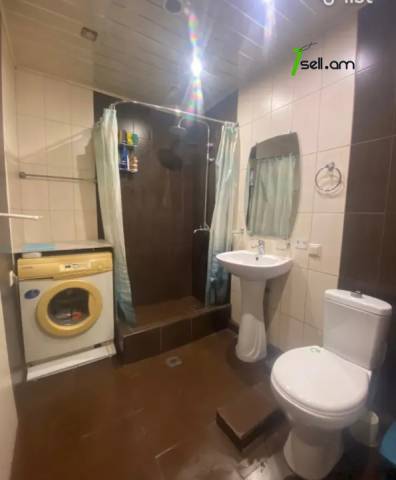 3 սենյականոց բնակարան, Դավթաշեն 4-րդ թաղամաս, 51 քմ, եվրովերանորոգված