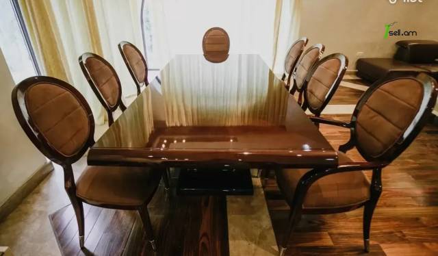 Երկու հարկանի քարե տուն Արաքսի փողոցում Աջափնյակում, 390 ք.մ., 3+ սանհանգույց