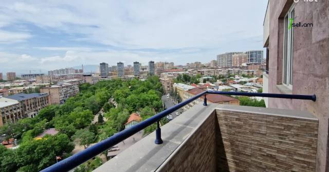 Ընդարձակ 3 սենյականոց բնակարան նորակառույց շենքում Նաիրի Զարյան փողոցում, 175 քմ, 12/16 հարկ