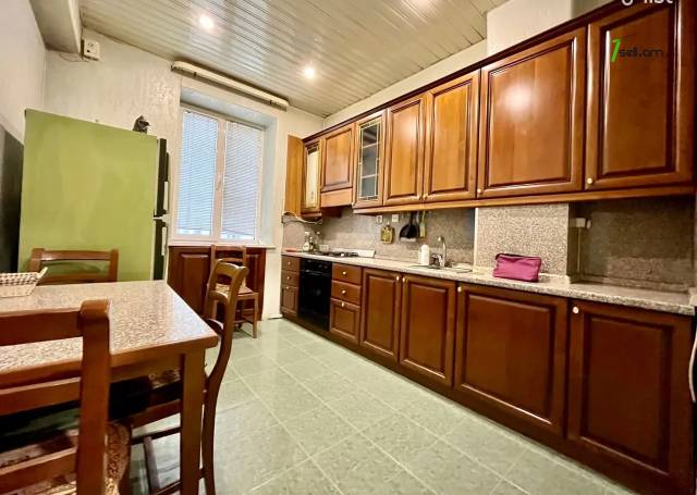 2 սենյականոց բնակարան նորակառույց շենքում Ամիրյան փողոցում, 65 ք.մ., 2 սանհանգույց, բարձր առաստաղներ