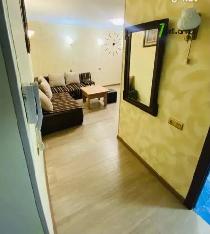 2 սենյականոց բնակարան Կոմիտասի պողոտայում, 41 ք.մ., նախավերջին հարկ, կապիտալ վերանորոգված, քարե շենք