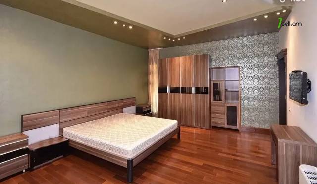 Երկու հարկանի քարե տուն Արաքսի փողոցում Աջափնյակում, 390 ք.մ., 3+ սանհանգույց