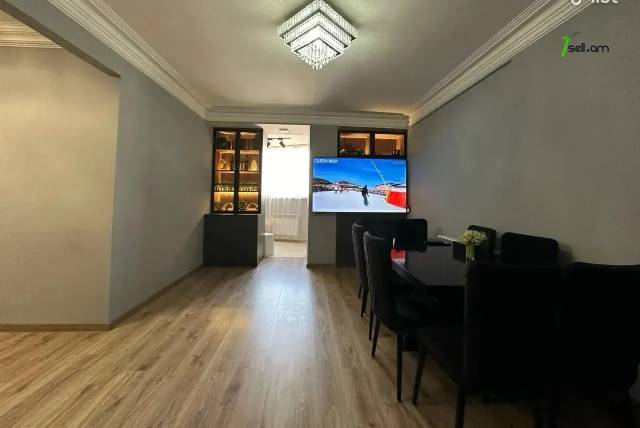 4 սենյականոց բնակարան, Նորաշեն թաղամաս, 83 ք.մ., 11/16 հարկ, 2 սանհանգույց, կապիտալ վերանորոգված