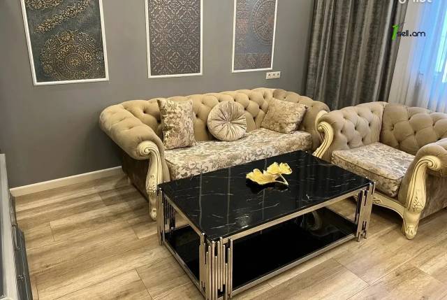 3 սենյականոց բնակարան, Թումանյան թաղամաս, 70 քմ, 5/9 հարկ, կապիտալ վերանորոգված