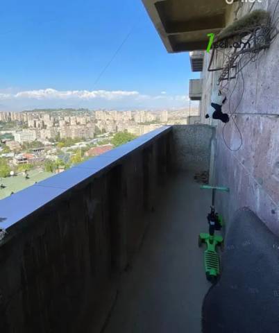 3 սենյականոց բնակարան, Դուրյան թաղամաս, 87 քմ, 7/9 հարկ, բարձր առաստաղներ, մի քանի պատշգամբ