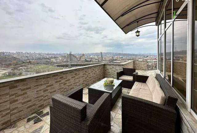 Ընդարձակ 3 սենյականոց բնակարան նորակառույց շենքում, Ծիծեռնակաբերդի խճուղի, 183 քմ, 7/13 հարկ