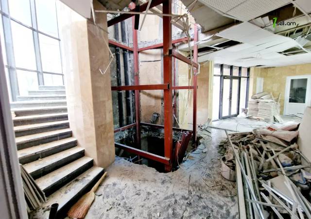 Բազմաֆունկցիոնալ գույք Ռուբինյանց փողոցում Քանաքեռ Զեյթունում, 1200 քմ