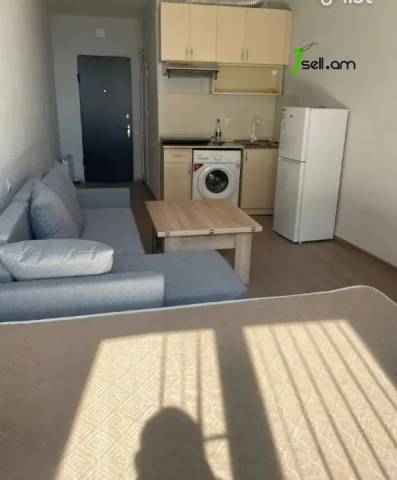 1 սենյականոց բնակարան նորակառույց շենքում Մելքումովի փողոցում, 23 ք.մ., բարձր առաստաղներ