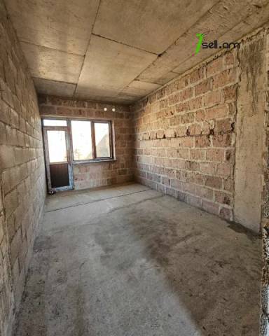 Երկու հարկանի տուն, Դավթաշեն 1-ին թաղամաս Դավիթաշենում, 500 ք.մ., 2 սանհանգույց