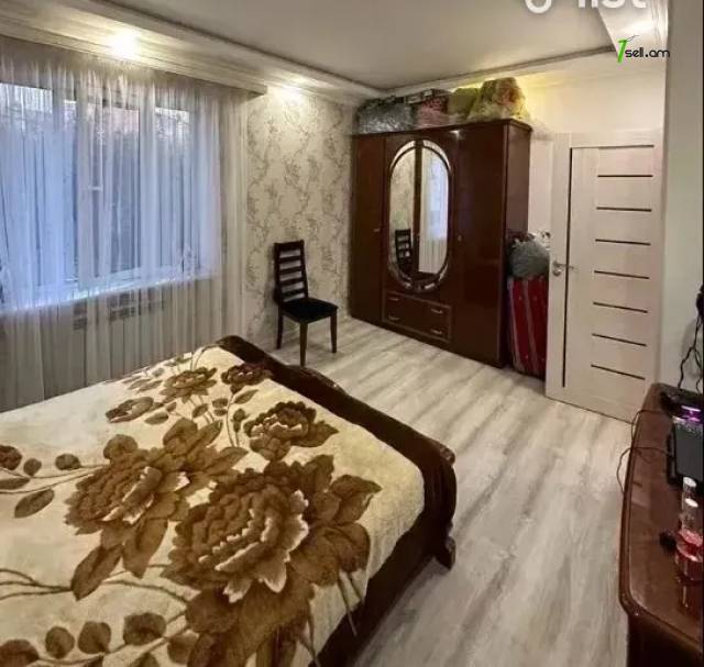 3 սենյականոց բնակարան Վրացական փողոցում, 69 քմ, 3/7 հարկ, եվրովերանորոգված, քարե շենք