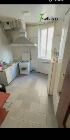 Բազմաֆունկցիոնալ գույք Պռոշյան փողոցում կենտրոնում, 120 քմ