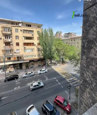 4 սենյականոց բնակարան նորակառույց շենքում Աբովյան փողոցում, 140 քմ, 4/14 հարկ, 2 սանհանգույց