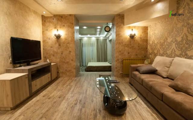 5 սենյականոց բնակարան Սայաթ-Նովայի պողոտայում, 150 քմ, 2/4 հարկ, 3+ սանհանգույց