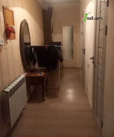 2 սենյականոց բնակարան Լուկաշինի փողոցում, 64 ք.մ., նախավերջին հարկ, մի քանի պատշգամբ