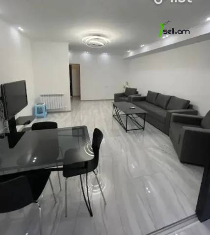 3 սենյականոց բնակարան Նալբանդյան փողոցում, 90 ք.մ., բարձր առաստաղներ, դիզայներական ոճով վերանորոգված