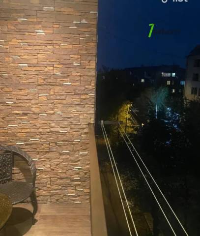 3 սենյականոց բնակարան Գրիբոյեդովի փողոցում, 76 ք.մ., նախավերջին հարկ, կապիտալ վերանորոգված