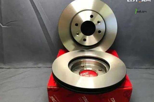 Nissan Juke Տոռմուզի Տարելկեք Դիմացի, տարելկա, դիսկ, դիսկեր