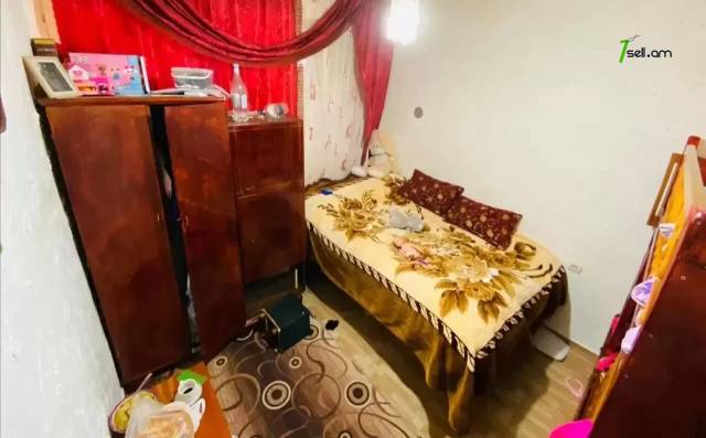 2 սենյականոց բնակարան Սոսեի փողոցում, 70 ք.մ., 2 սանհանգույց, մի քանի պատշգամբ, 9/14 հարկ
