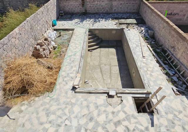 Երկու հարկանի տուն Մհեր Մկրտչյան փողոցում Ավանում, 580 ք.մ., 3+ սանհանգույց, կապիտալ վերանորոգված