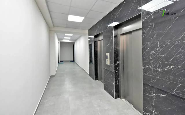 2 սենյականոց բնակարան նորակառույց շենքում Ամիրյան փողոցում, 55 ք.մ., բարձր առաստաղներ, 9/11 հարկ