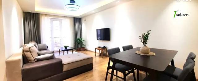 4 սենյականոց բնակարան Սարյան փողոցում, 92 ք.մ., 6/8 հարկ, 2 սանհանգույց, եվրովերանորոգված, քարե շենք