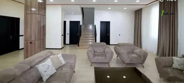 Երկու հարկանի տուն, Գ-1 թաղամաս Աջափնյակում, 280 ք.մ., 3+ սանհանգույց