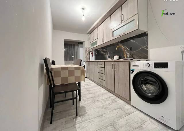 3 սենյականոց բնակարան, Davtashen I community, 90 ք.մ., 1/9 հարկ, կապիտալ վերանորոգված