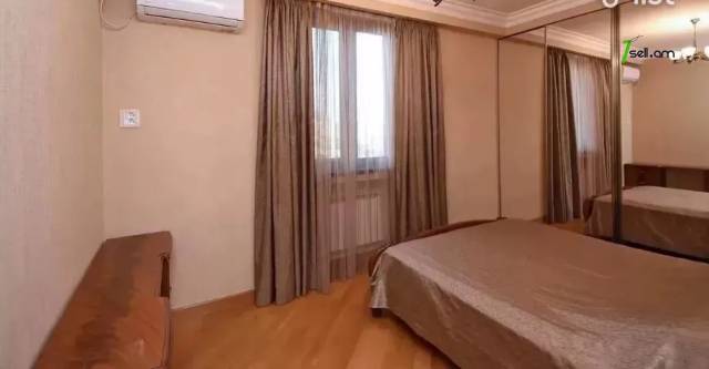 4 սենյականոց բնակարան նորակառույց շենքում Արամի փողոցում, 121 ք.մ., 2 սանհանգույց, բարձր առաստաղներ