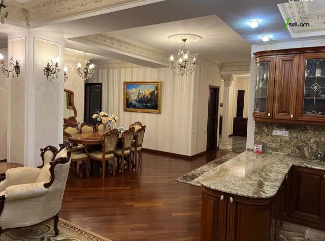 4 սենյականոց բնակարան նորակառույց շենքում Վարդանանց փողոցում, 190 քմ, 17/20 հարկ, 2 սանհանգույց