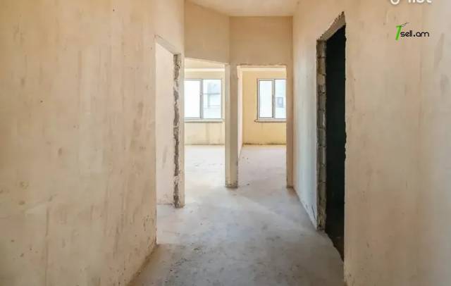 4 սենյականոց բնակարան նորակառույց շենքում Ադոնցի փողոցում, 95 քմ, 2 սանհանգույց, բարձր առաստաղներ