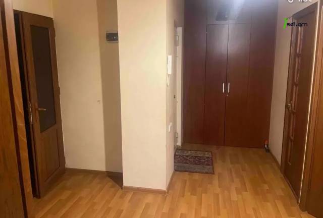 3 սենյականոց բնակարան, Չարենց թաղամաս, 80 քմ, 3/14 հարկ, կոսմետիկ վերանորոգում