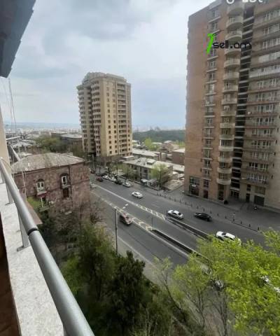 2 սենյականոց բնակարան Մարշալ Բաղրամյան պողոտայում, 48 քմ, կոսմետիկ վերանորոգում, քարե շենք