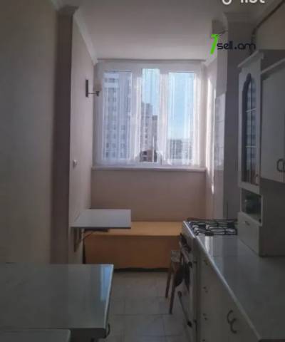 1 սենյականոց բնակարան Կոմիտասի պողոտայում, 32 քմ, 6/9 հարկ, կոսմետիկ վերանորոգում