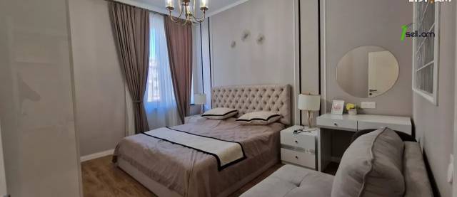 3 սենյականոց բնակարան Թումանյան փողոցում, 70 ք.մ., 3/5 հարկ, դիզայներական ոճով վերանորոգված