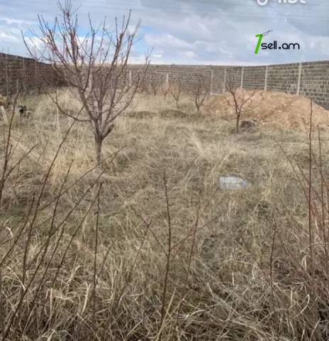 Հողատարածք բնակելի շինությունների համար, Բեսթլենդ թաղամաս Ձորաղբյուրում, 800 քմ