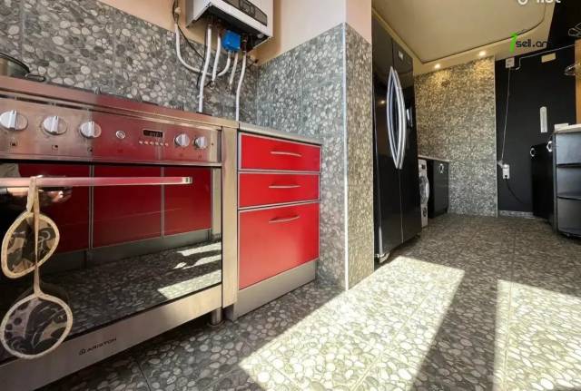 3 սենյականոց բնակարան, Քուչակ թաղամաս, 78 քմ, նախավերջին հարկ, 2 սանհանգույց, կապիտալ վերանորոգված