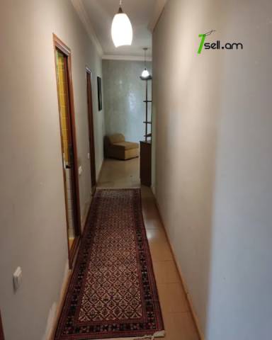 3 սենյականոց բնակարան Հալաբյան փողոցում, 87 ք.մ., 2 սանհանգույց, նախավերջին հարկ
