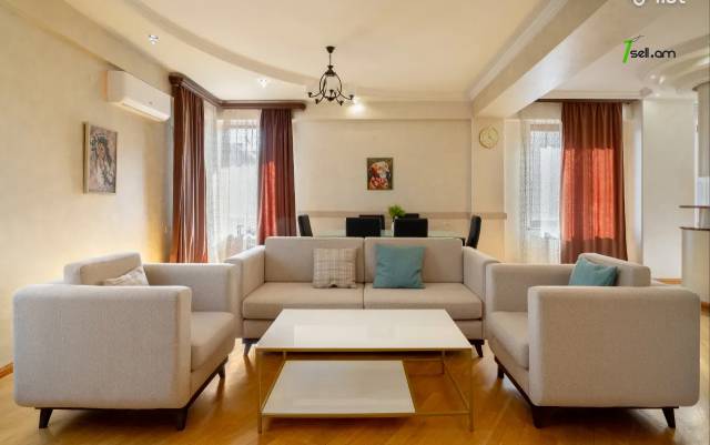 4 սենյականոց բնակարան նորակառույց շենքում Դեղատան փողոցում, 145 ք.մ., 2 սանհանգույց