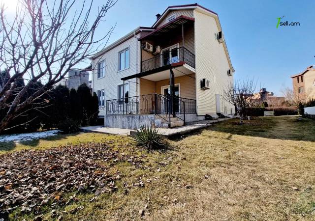 Երեք հարկանի քարե թաունհաուզ, Վահագնի Թաղամաս Աջափնյակում, 400 ք.մ., 3+ սանհանգույց