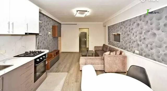 2 սենյականոց բնակարան Կոմիտասի պողոտայում, 51 ք.մ., կապիտալ վերանորոգված, քարե շենք