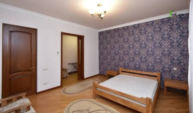 Երեք հարկանի քարե տուն, Նոյ թաղամաս Մալաթիա Սեբաստիայում, 430 քմ, 2 սանհանգույց