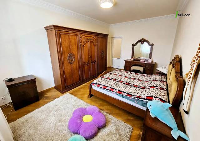 Երկու հարկանի քարե տուն Քանաքեռ Զեյթունում, 1600 ք.մ., 3+ սանհանգույց, կապիտալ վերանորոգված