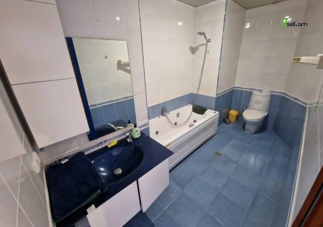 Երկու հարկանի քարե տուն Լուկաշինի փողոցում Աջափնյակում, 300 ք.մ., 3+ սանհանգույց