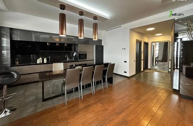 4 սենյականոց բնակարան նորակառույց շենքում Ձորափի փողոցում, 171 քմ, 10/14 հարկ, 3+ սանհանգույց