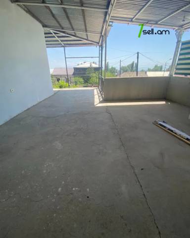 Երկու հարկանի քարե տուն, Armen Tigranyan street Արաբկիրում, 550 ք.մ., 3+ սանհանգույց